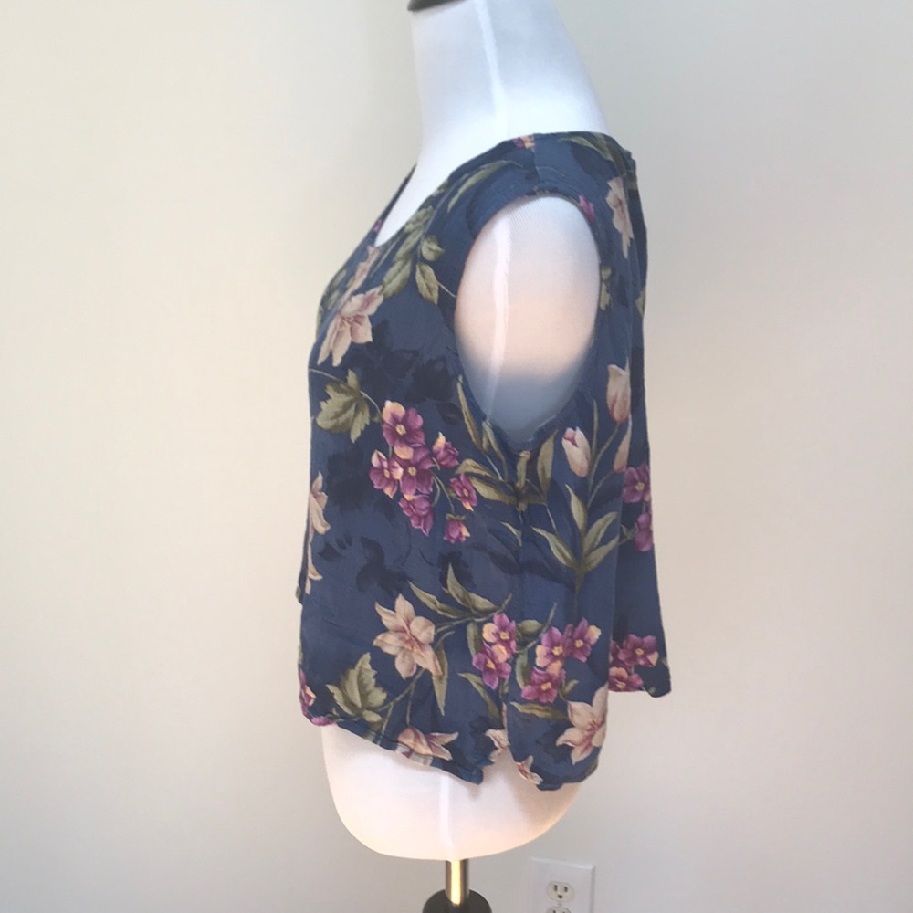 🎉3/$20 True 90s Vintage Tropical Floral Print Crop Top - Picture 3 of 8
